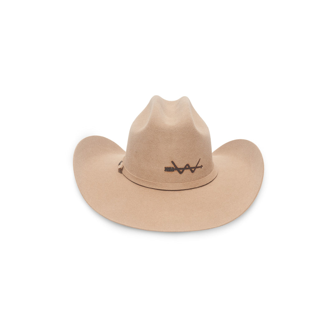 Chestnut Cowgirl - **NEW ITEM** Chestnut Cowgirl hat feathers